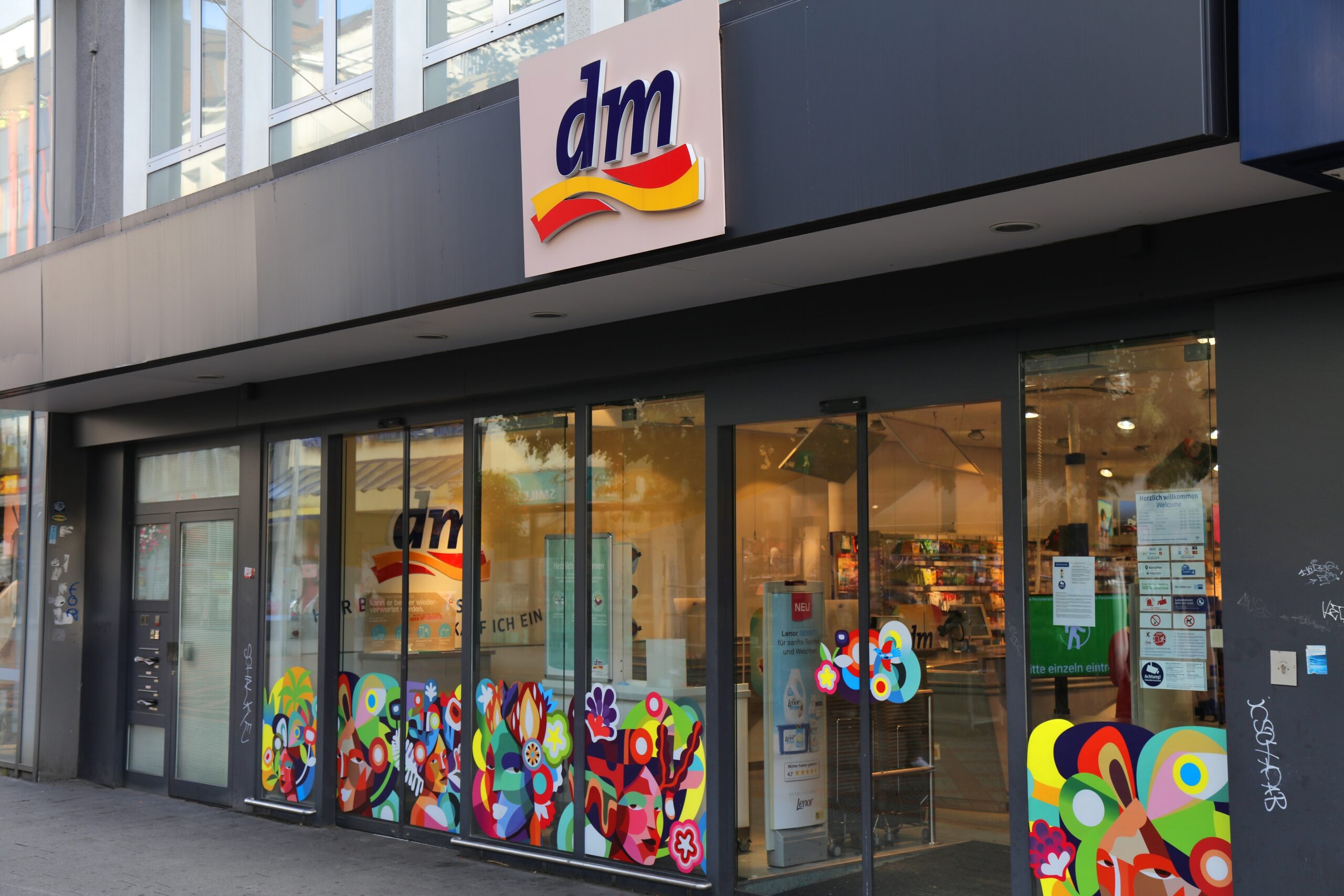 Es ist fix: So will dm zur Apotheke werden