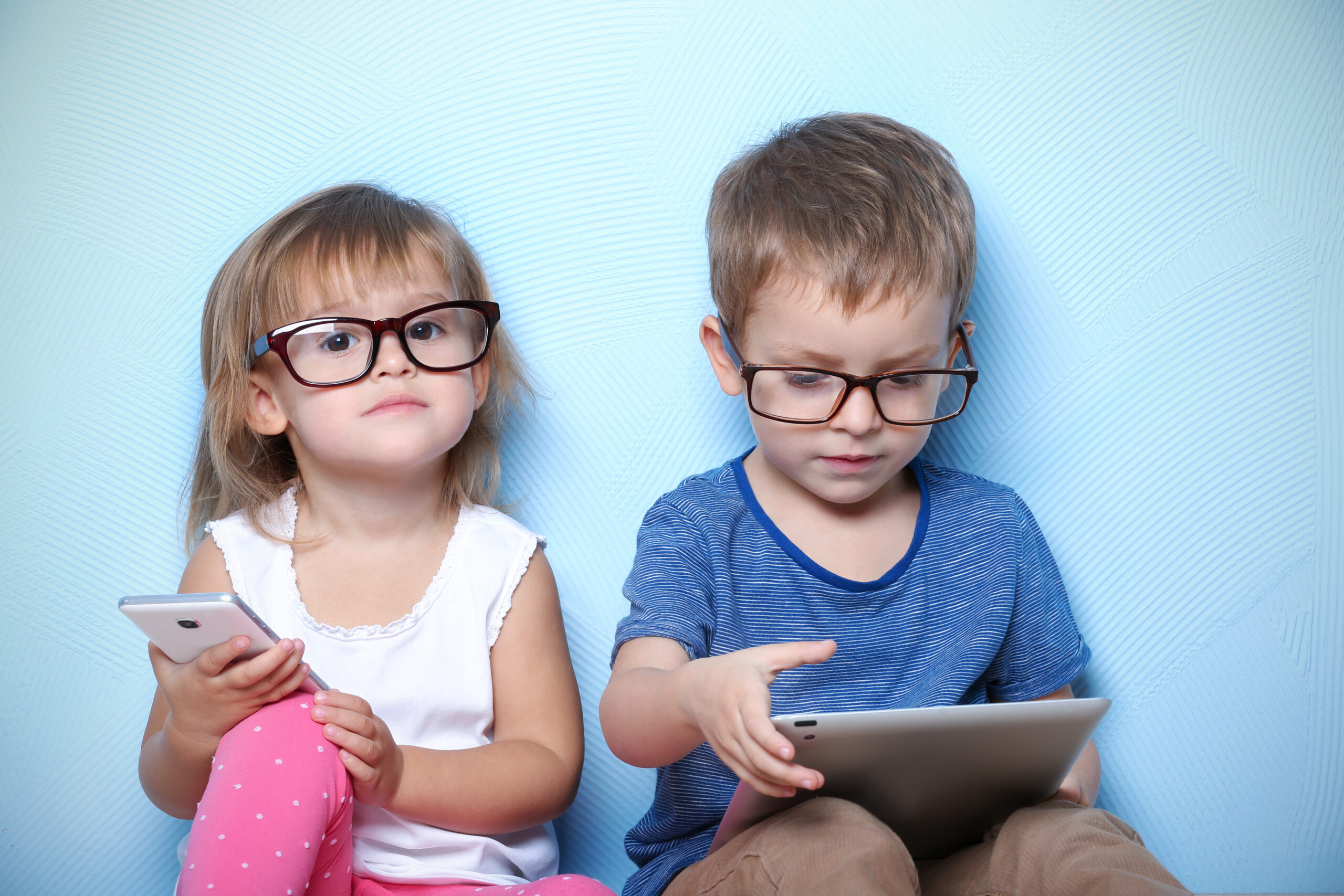 Studie bestätigt: Handys und Tablets fördern Kurzsichtigkeit
