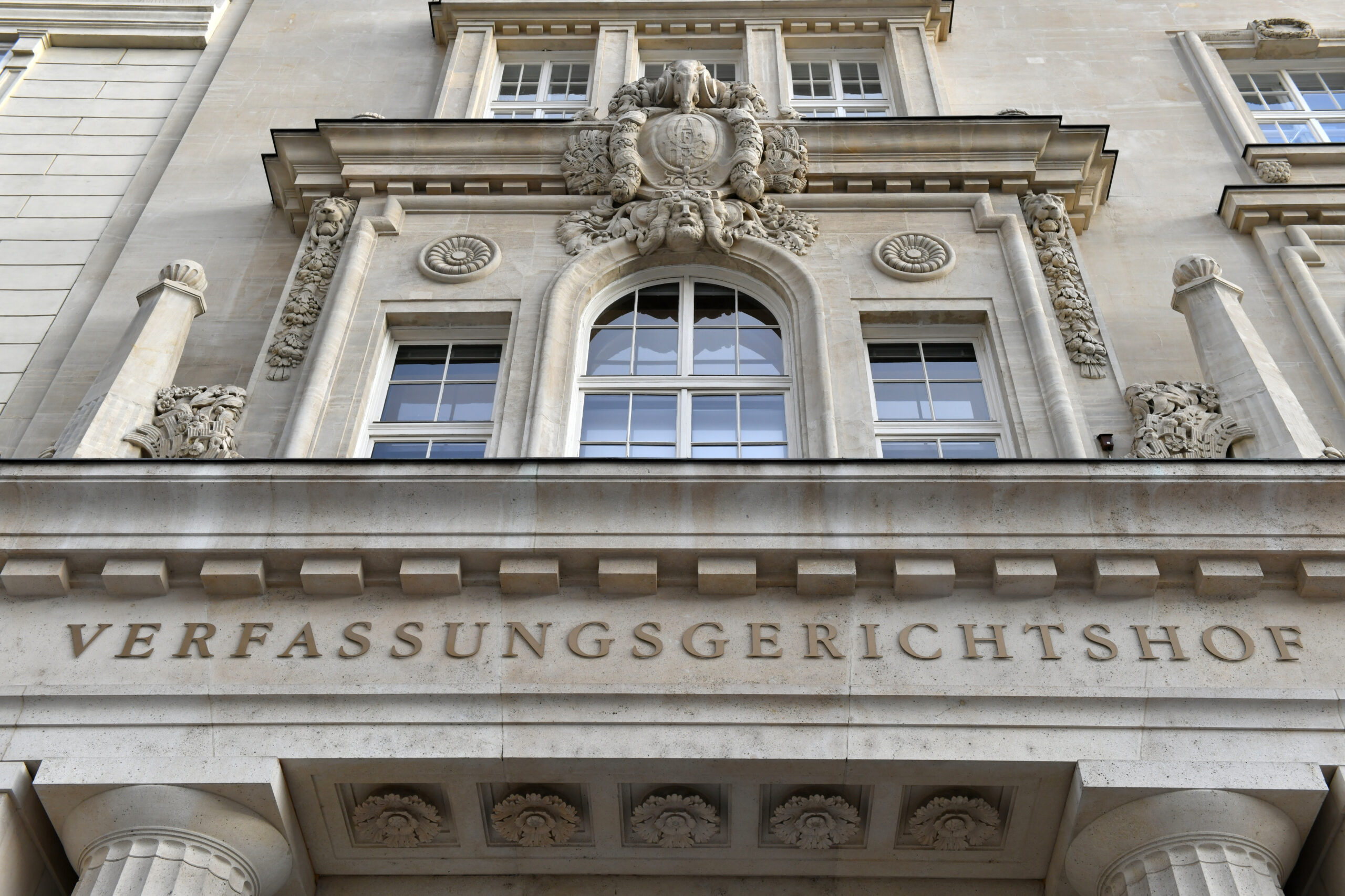 Gericht weist Beschwerde ab – Altersgrenze für Apothekenkonzession bleibt