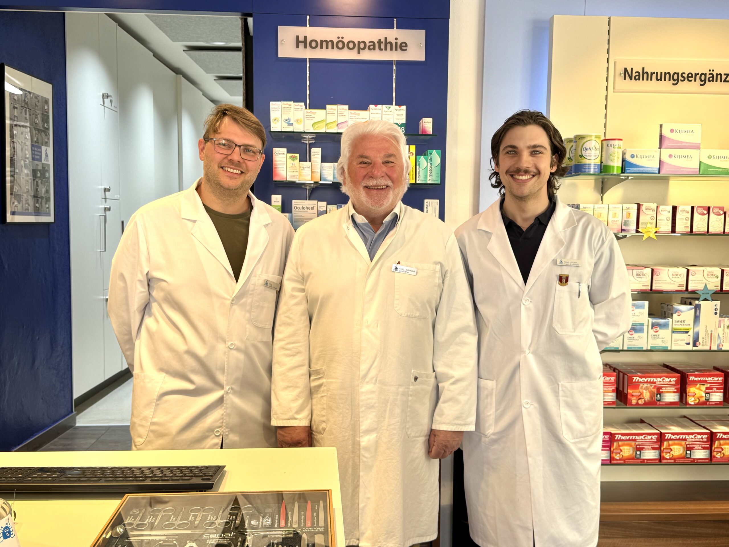 Eine Tara, zwei Generationen, drei Apotheker