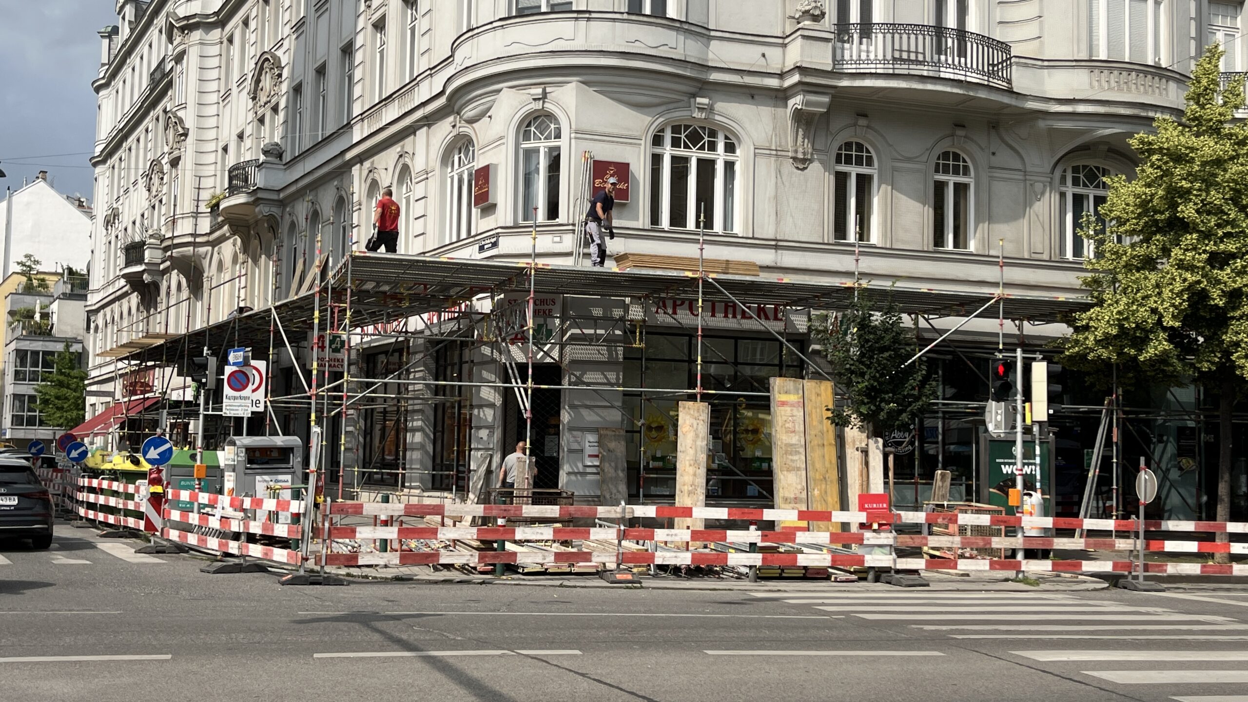 Wohnungsbrand erzwingt Apothekenschließung