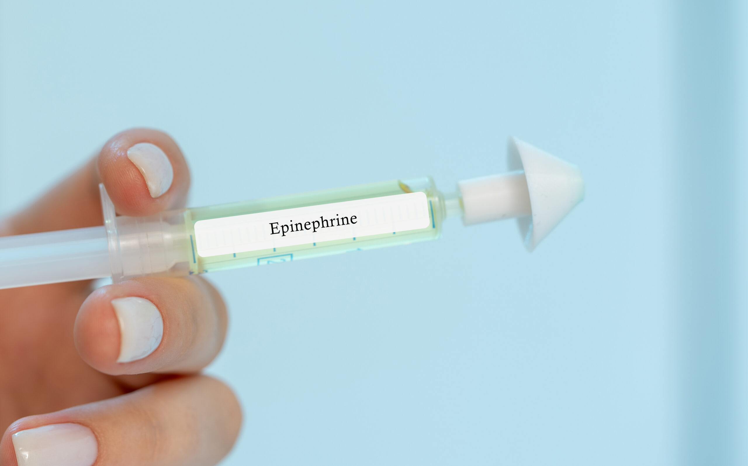 Anaphylaxie: Adrenalin-Nasensprays so wirksam wie Injektoren