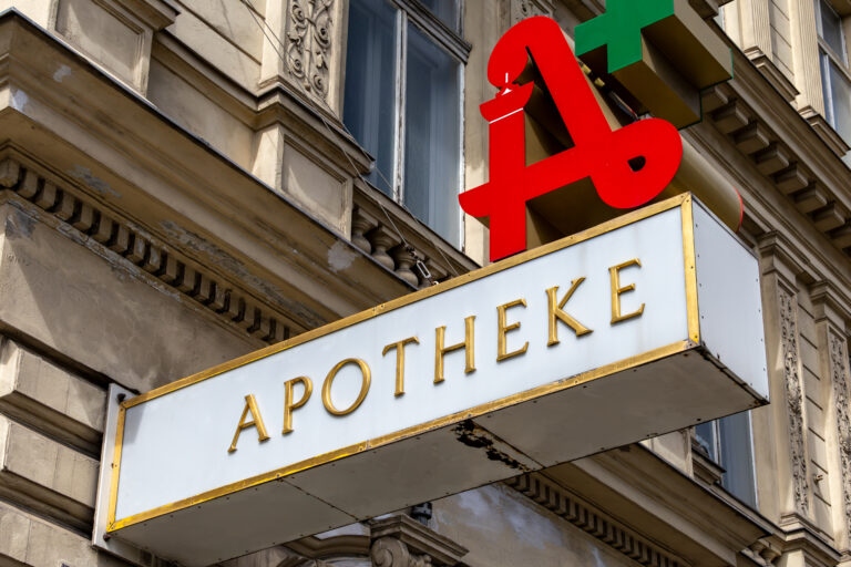 Apotheken-Schild