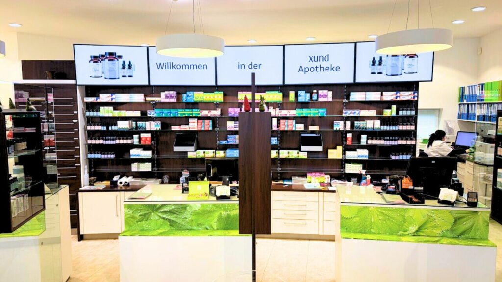 die xund Apotheke in Ampflwang von innen