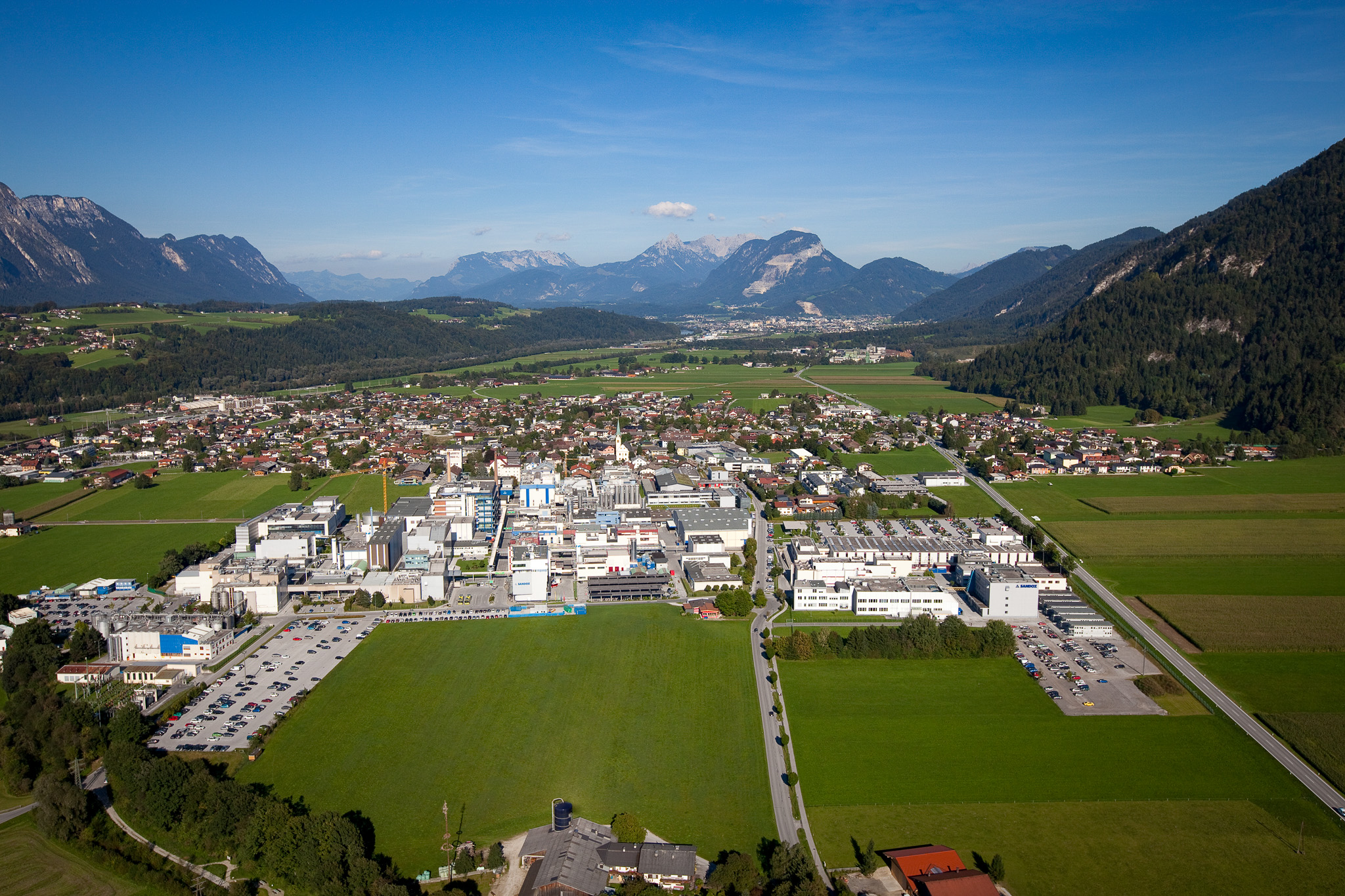 Blick von oben auf den Sandoz-Standort Kundl