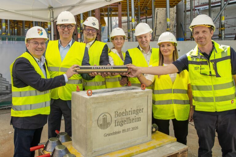 Grundsteinlegung für das neue Bürogebäude von Boehringer Ingelheim.