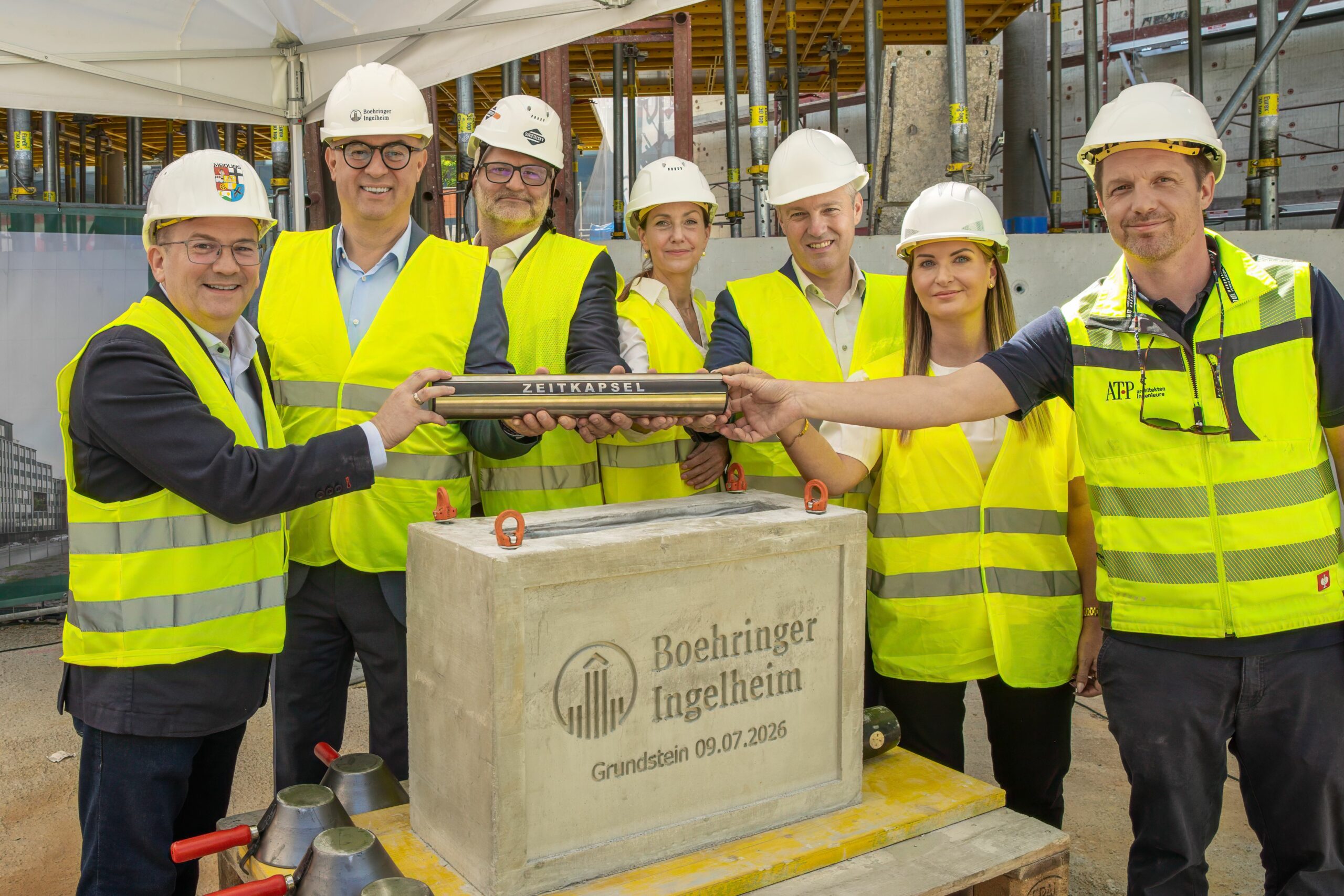 Grundsteinlegung für das neue Bürogebäude von Boehringer Ingelheim.